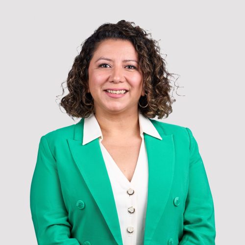 LESLIE VENEGAS